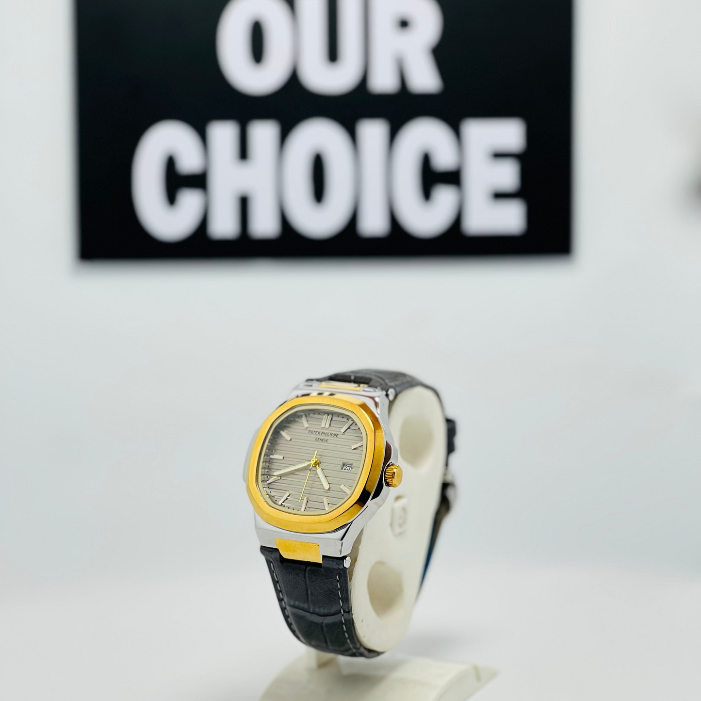 Patek Philippe Geneve. Khaki Classic Dail