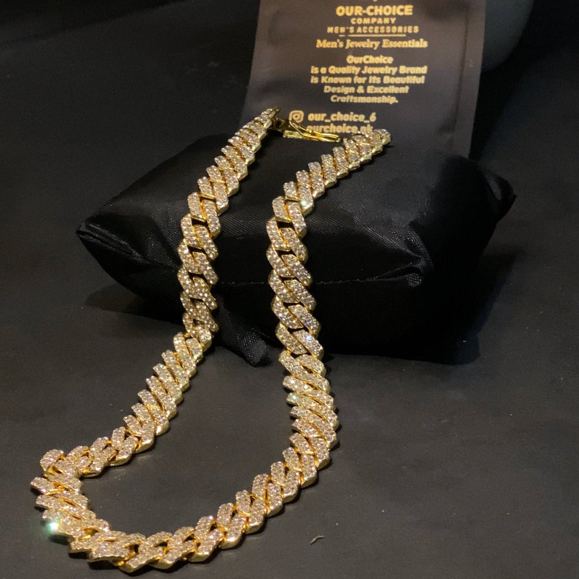 Golden Karan Aujla Chain