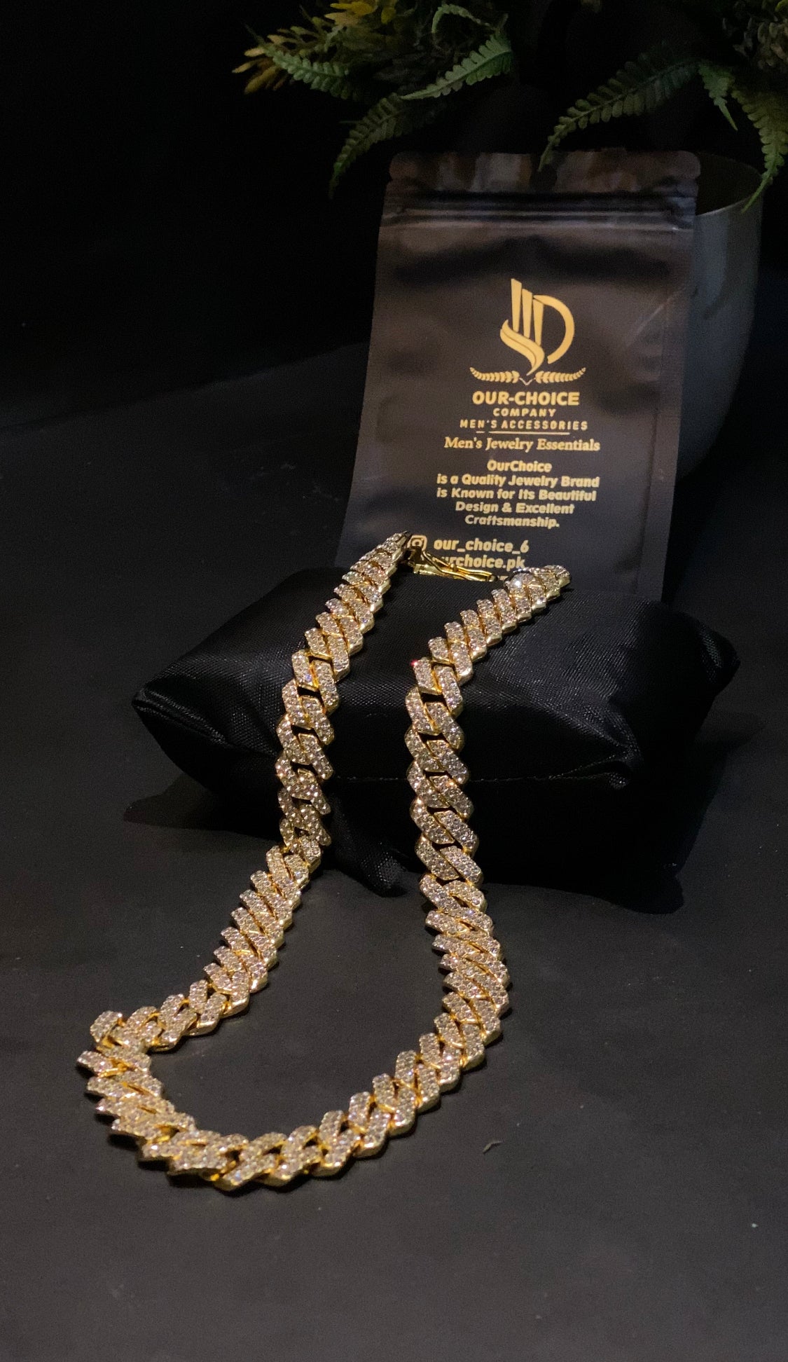 Golden Karan Aujla Chain